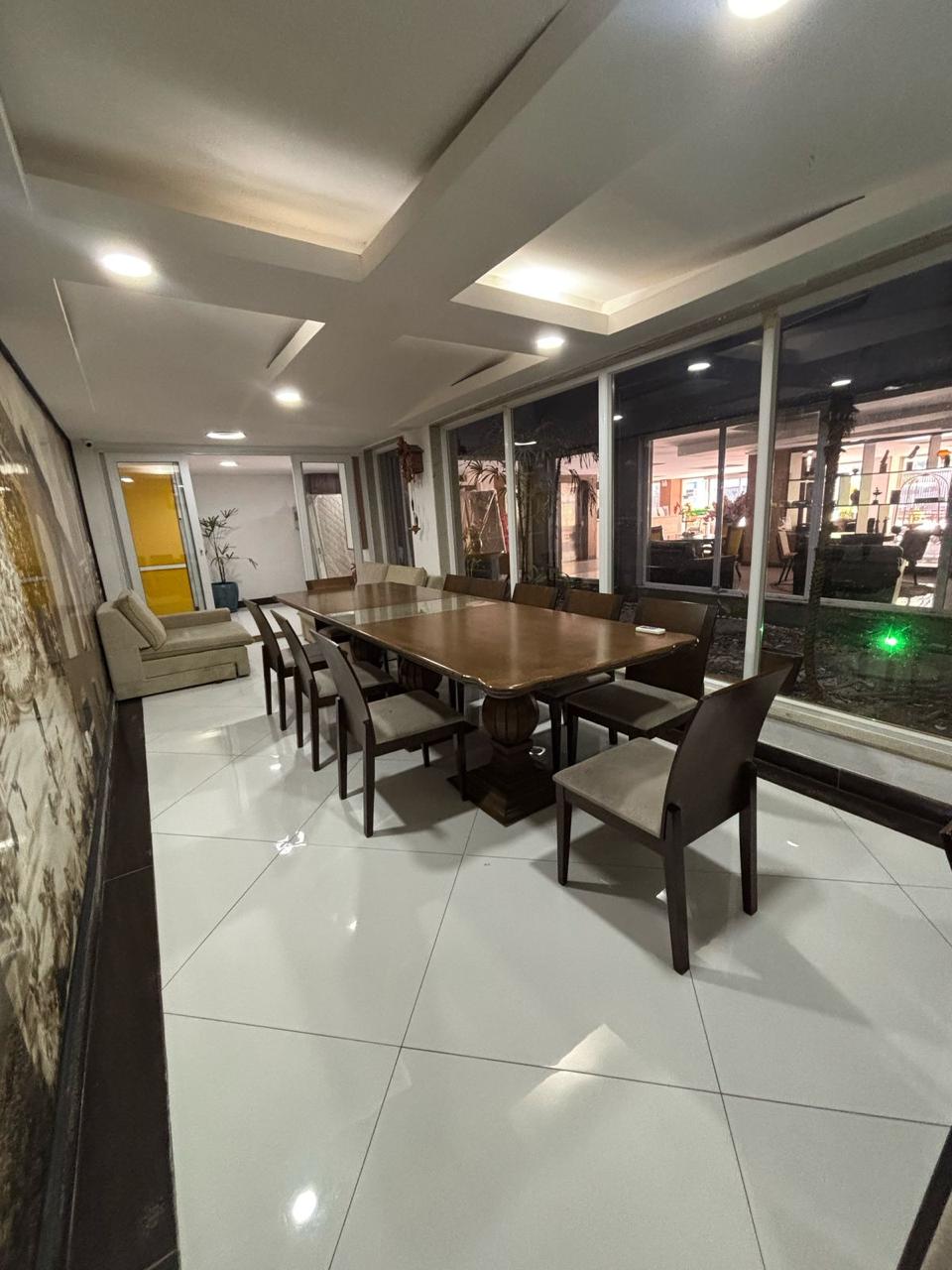 Lobby — foto 1